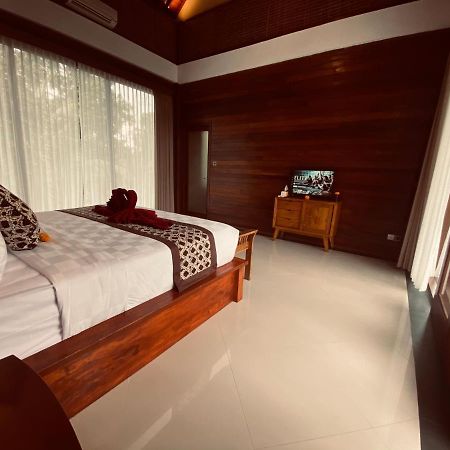 Nirankara Ubud Villa Exterior photo